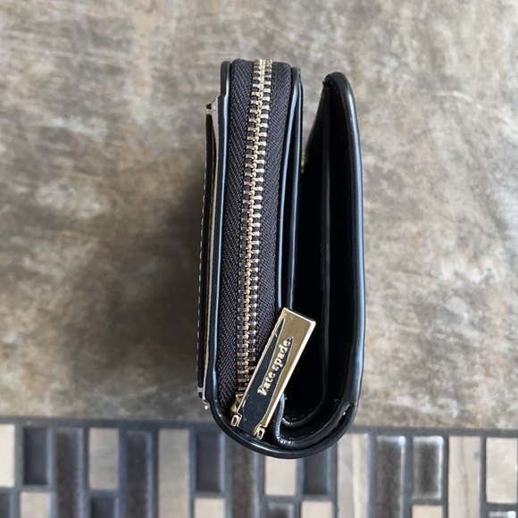 disney x kate spade new york other minnie mouse zip around wallet - Picture 7 of 16